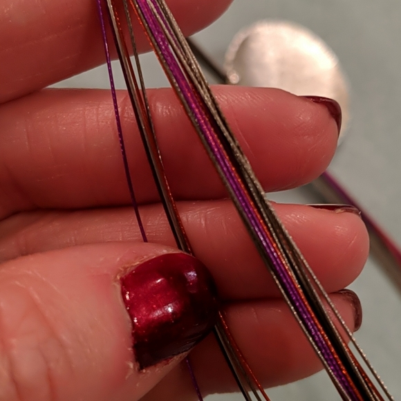 Matching necklace/bracelet/earring set - Picture 6 of 7